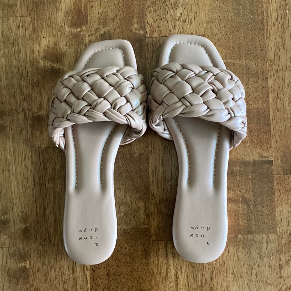 A New Day Carissa Woven Slide Sandals -Tan 7.5